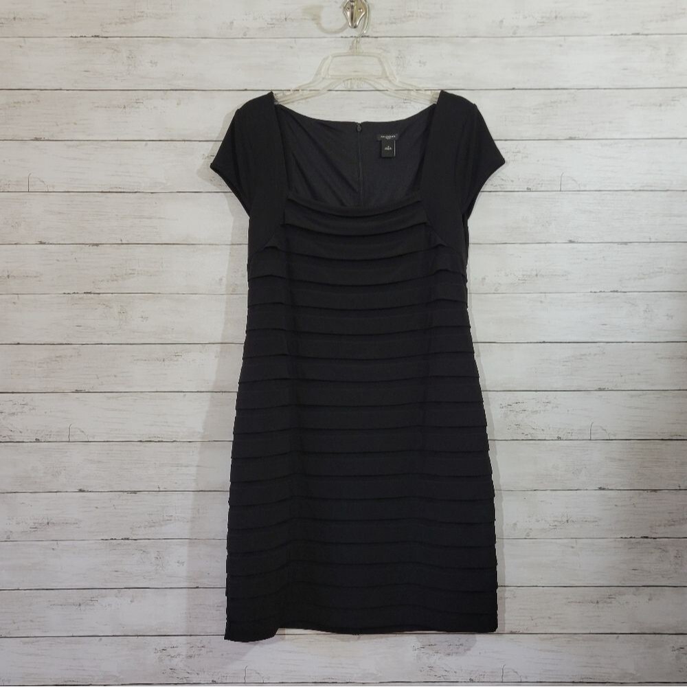 Ann Taylor Black Dress Elegant Tiered Cap Sleeve Cocktail Holiday Party Size 14